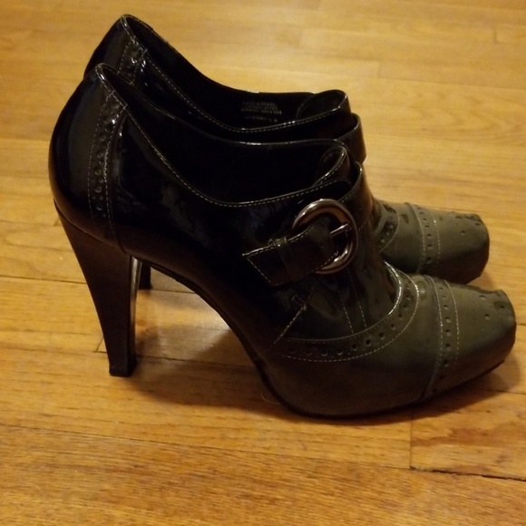 ANTONIO MELANI Shoes - Antonio Melani patent leather booties